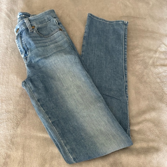 7 For All Mankind Kimmie Straight Leg Jeans - Light Blue - Picture 1 of 9